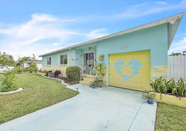 Photo 4 of Single family home for sale at 1101 Lemonwood Ave, Bradenton, FL 34207 | MLS# A4706337 | Listing updated on 2026-09-19