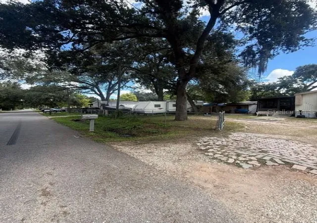 Photo 3 of Manufactured home for sale at 9623 5th Avenue, Orlando, FL 32824 | MLS# A4706341 | Listing updated on 2026-09-21