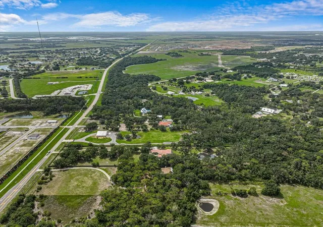 Photo 4 of Single family home for sale at 16535 Cr 675 Rd, Parrish, FL 34219 | MLS# N6145799 | Listing updated on 2026-10-29