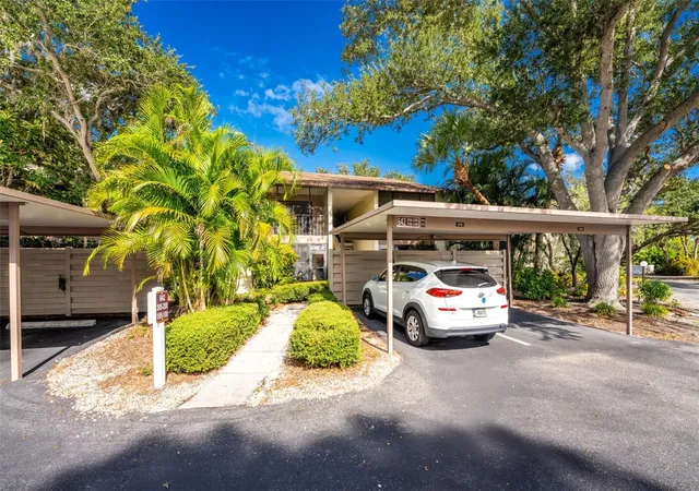 Photo 2 of Condo for sale at 642 Bird Bay Dr E #205, Venice, FL 34285 | MLS# N6145800 | Listing updated on 2026-09-19