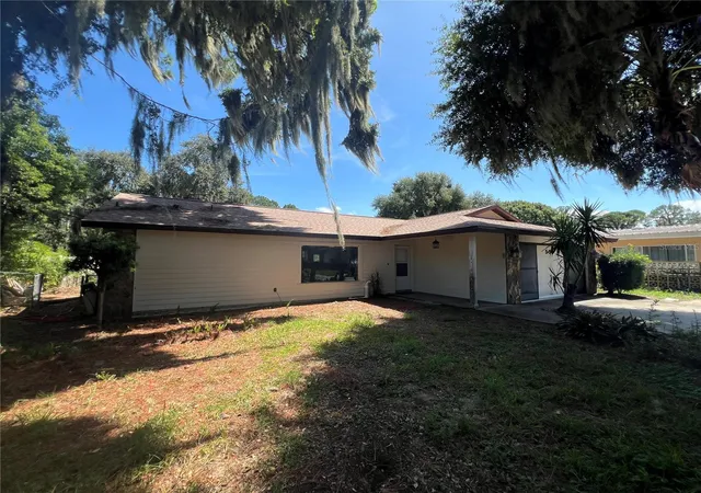 Photo 1 of Single family home for sale at 509 Jackson St, Eustis, FL 32726 | MLS# G5117885 | Listing updated on 2026-10-04