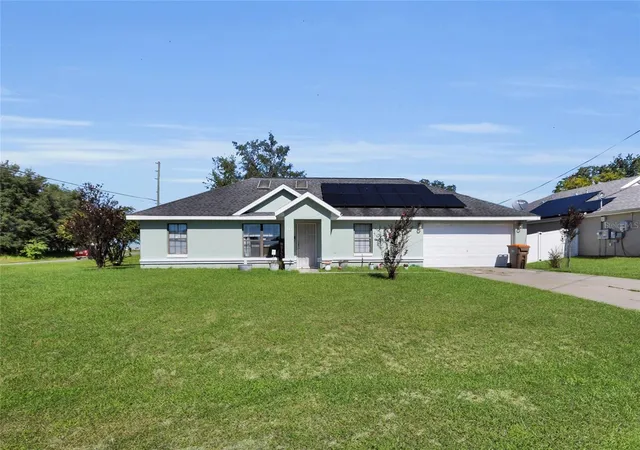 Photo 1 of Sale Pending at 122 Dogwood Dr Cir, Ocala, FL 34472 | MLS# OM732384 | Listing updated on 2026-10-09