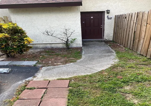 Townhouse for sale at 12414 N 58th Street #62, TAMPA, FL 33617 | MLS# TB8549275