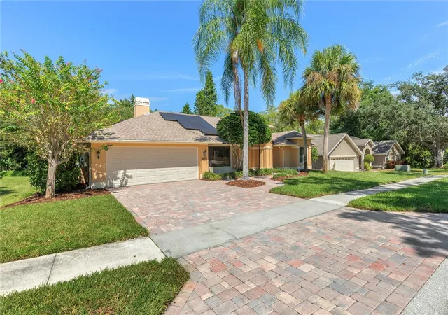 Photo 3 of Single family home for sale at 3275 Cobbs Dr, Palm Harbor, FL 34684 | MLS# TB8549277 | Listing updated on 2026-10-07