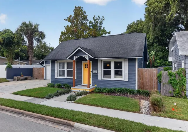 Photo 3 of Single family home for sale at 1211 Schultz Ave, Winter Park, FL 32789 | MLS# O6442460 | Listing updated on 2026-10-06
