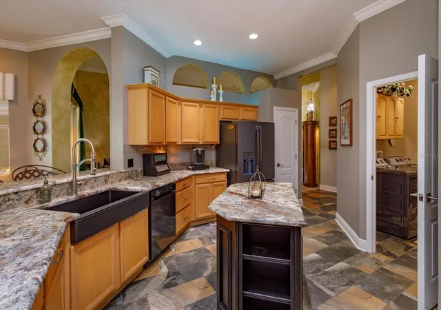 Photo 3 of Single family home for sale at 536 Avon Glade Pl, Sanford, FL 32771 | MLS# O6442466 | Listing updated on 2026-10-07