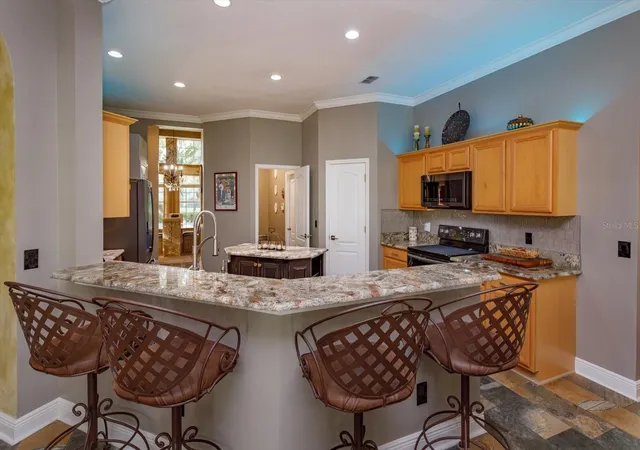 Photo 4 of Single family home for sale at 536 Avon Glade Pl, Sanford, FL 32771 | MLS# O6442466 | Listing updated on 2026-10-07