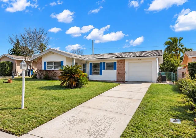 Photo 1 of Single family home for sale at 2019 High Ridge Dr, Clearwater, FL 33763 | MLS# TB8549290 | Listing updated on 2026-09-24