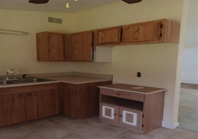Photo 2 of Single family home for sale at 615 North Ave, Tarpon Springs, FL 34689 | MLS# TB8549291 | Listing updated on 2026-10-07