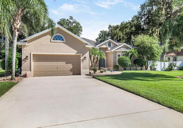 Single family home for sale at 8 River Oaks Way, PALM COAST, FL 32137 | MLS# FC321509