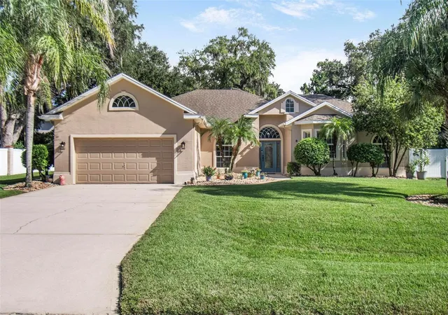 Photo 3 of Single family home for sale at 8 River Oaks Way, Palm Coast, FL 32137 | MLS# FC321509 | Listing updated on 2026-09-19