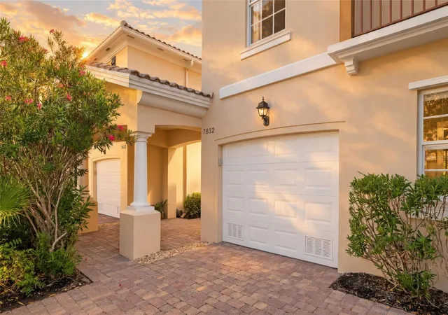 Photo 2 of Townhouse for sale at 7632 Bergamo Ave, Sarasota, FL 34238 | MLS# A4706365 | Listing updated on 2026-09-22