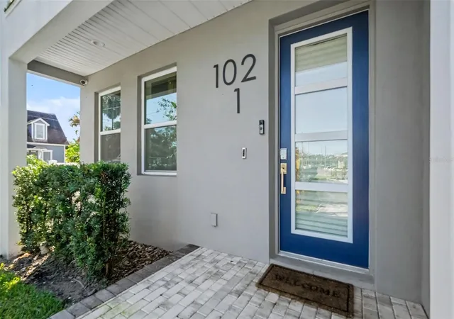 Photo 1 of Townhouse for sale at 102 W Adalee St #1, Tampa, FL 33603 | MLS# TB8549308 | Listing updated on 2026-10-24