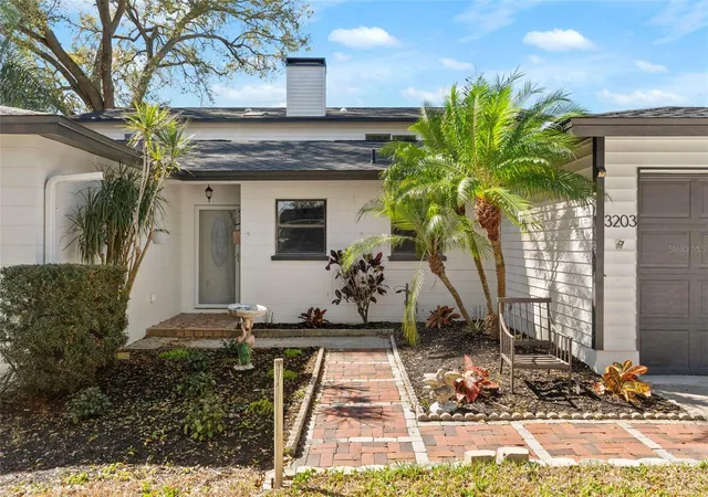 Photo 3 of Single family home for sale at 3203 S Polk Ave, Lakeland, FL 33803 | MLS# O6442493 | Listing updated on 2026-09-26