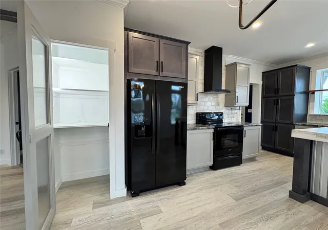 Photo 3 of Manufactured home for sale at 9248 Scepter Ave, Brooksville, FL 34613 | MLS# TB8549311 | Listing updated on 2026-09-29