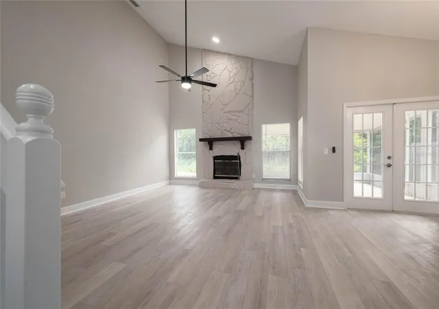 Photo 4 of Single family home for sale at 1014 Brielle Ave, Oviedo, FL 32765 | MLS# O6442501 | Listing updated on 2026-10-06