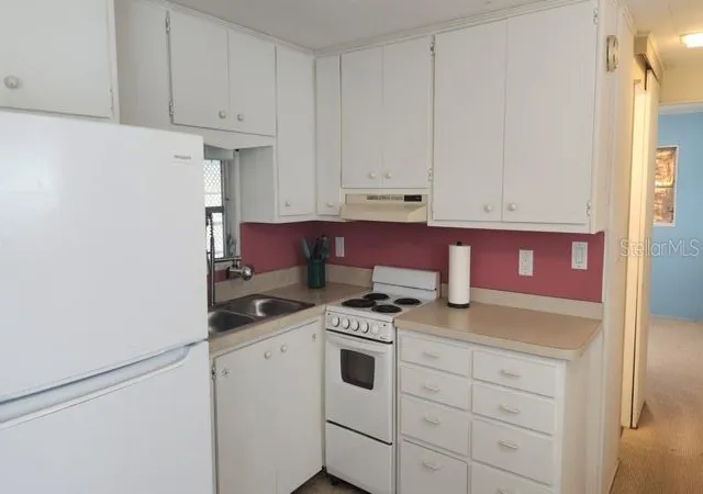 Photo 4 of Manufactured home for sale at 1506 23rd Avenue W, Bradenton, FL 34205 | MLS# A4706369 | Listing updated on 2026-09-23