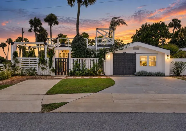 Photo 3 of Single family home for sale at 500 S Riverside Dr, Edgewater, FL 32132 | MLS# FC321515 | Listing updated on 2026-09-19