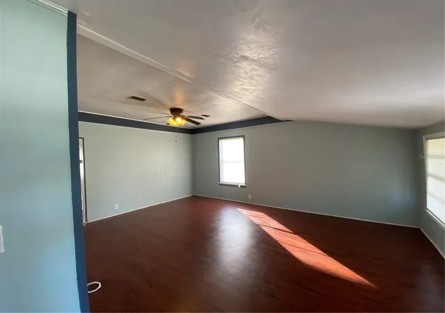 Photo 2 of Single family home for sale at 738 N Scenic Hwy, Frostproof, FL 33843 | MLS# K4903796 | Listing updated on 2026-09-28