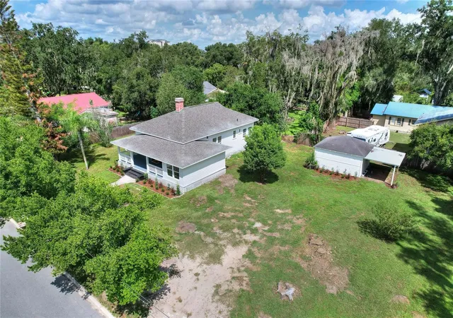 Photo 3 of Single family home for sale at 770 E Lemon St, Bartow, FL 33830 | MLS# B4902379 | Listing updated on 2026-09-19