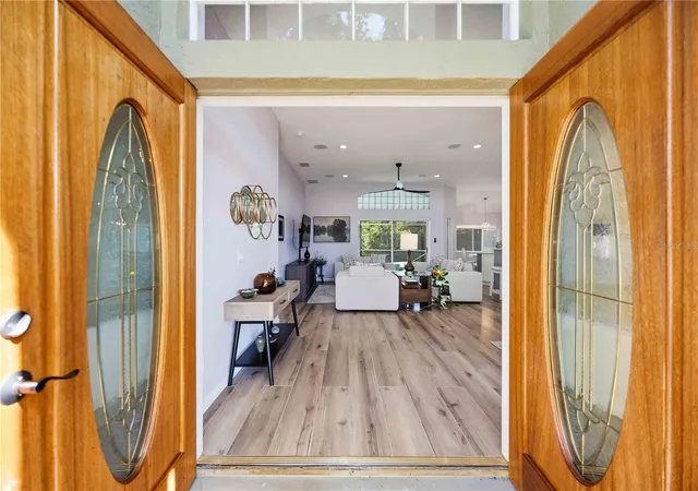 Photo 3 of Single family home for sale at 5595 Bent Oak Dr, Sarasota, FL 34232 | MLS# A4706376 | Listing updated on 2026-09-29