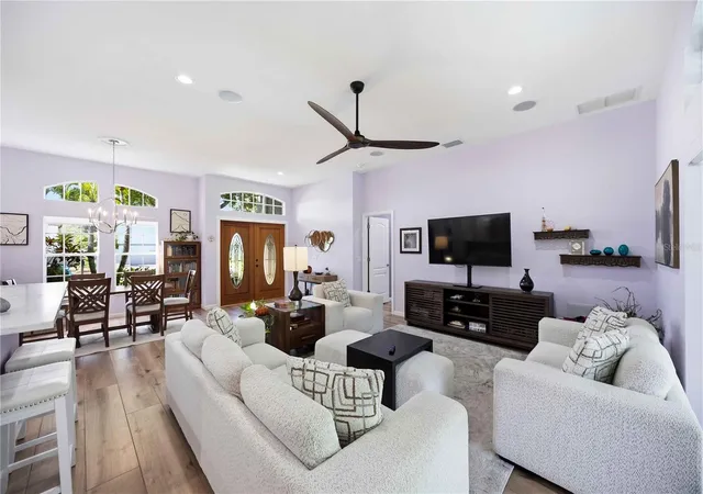 Photo 3 of Single family home for sale at 5595 Bent Oak Dr, Sarasota, FL 34232 | MLS# A4706376 | Listing updated on 2026-09-29