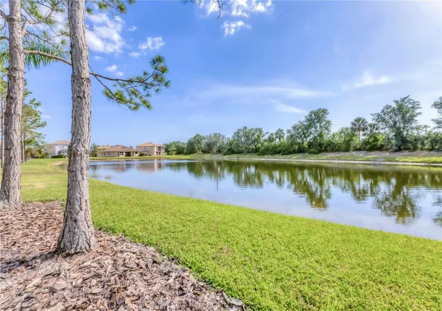 Photo 4 of Single family home for sale at 11504 Dancing River Dr, Venice, FL 34292 | MLS# N6145802 | Listing updated on 2026-09-28