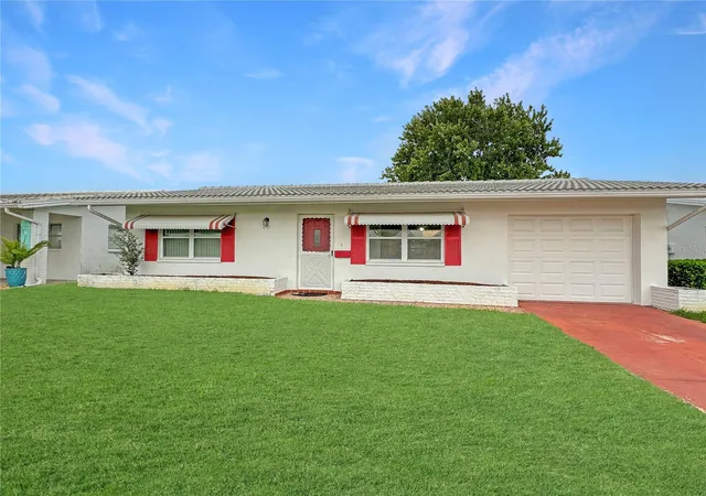 Photo 23 of Single family home for sale at 9737 36th Way N, PINELLAS PARK, FL 33782 | MLS# TB8549338 | Listing updated on 2026-10-09