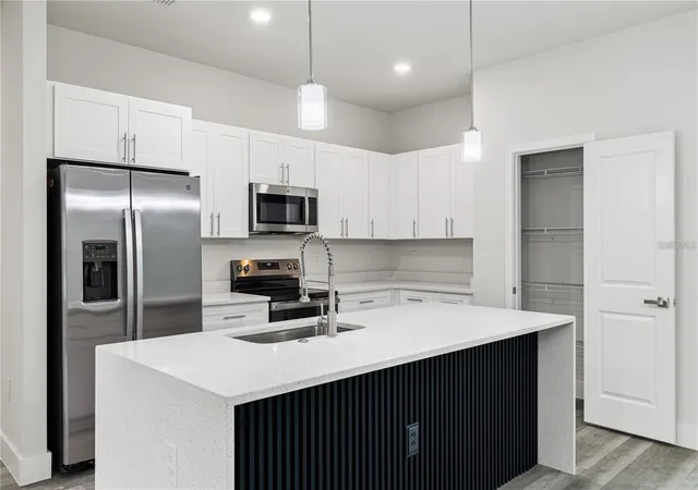Photo 3 of Single family home for sale at 3900 Sw 133rd Loop, Ocala, FL 34473 | MLS# O6442519 | Listing updated on 2026-09-17