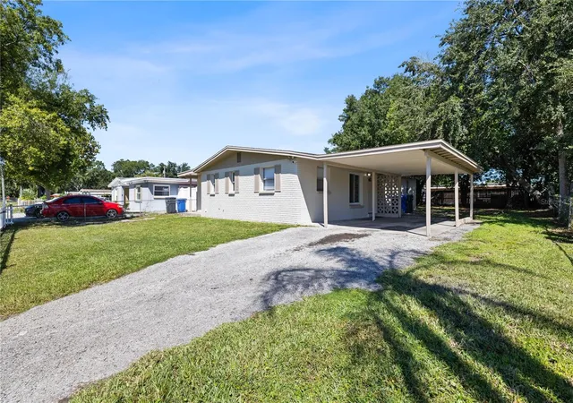 Photo 4 of Single family home for sale at 4535 W Hanna Ave, Tampa, FL 33614 | MLS# TB8549347 | Listing updated on 2026-10-03