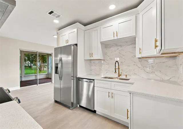 Photo 4 of Single family home for sale at 9007 Spring Hl Dr, Spring Hill, FL 34608 | MLS# TB8549350 | Listing updated on 2026-09-17