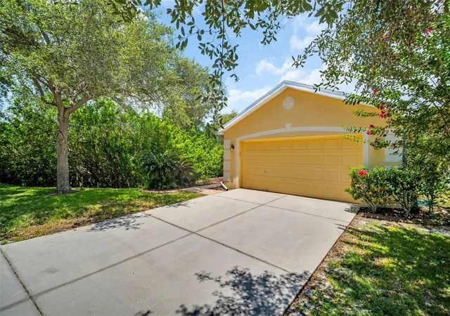 Photo 2 of Single family home for sale at 12415 Rustic View Ct, Tampa, FL 33635 | MLS# R4912011 | Listing updated on 2026-10-03