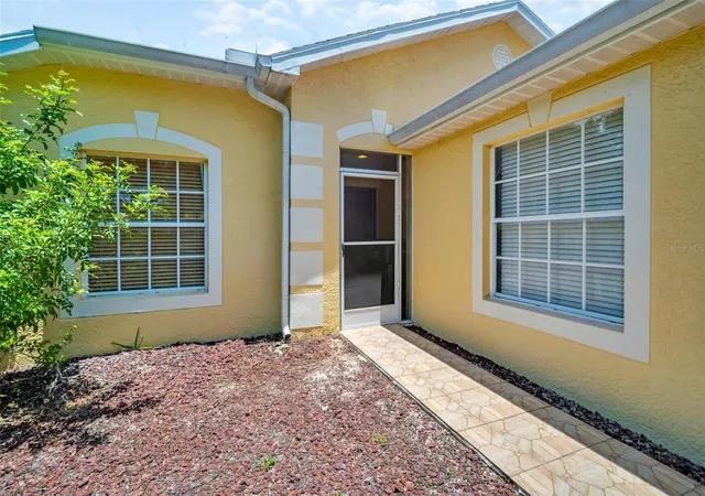 Photo 4 of Single family home for sale at 12415 Rustic View Ct, Tampa, FL 33635 | MLS# R4912011 | Listing updated on 2026-10-03