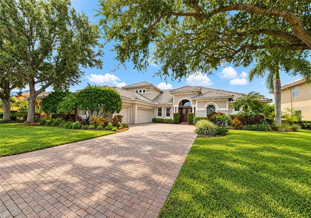 Single family home for sale at 817 Maritime Ct, BRADENTON, FL 34212 | MLS# A4706387