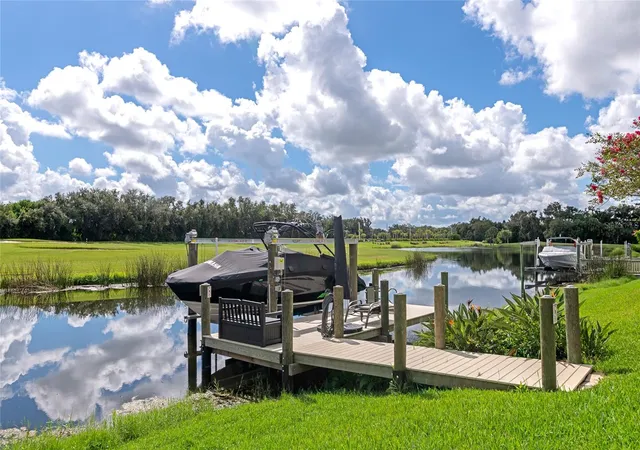 Photo 3 of Single family home for sale at 817 Maritime Ct, Bradenton, FL 34212 | MLS# A4706387 | Listing updated on 2026-10-22