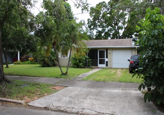 Photo 3 of Single family home for sale at 316 Como St, Tampa, FL 33606 | MLS# TB8549360 | Listing updated on 2026-10-01