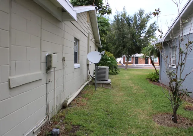 Photo 4 of Single family home for sale at 316 Como St, Tampa, FL 33606 | MLS# TB8549360 | Listing updated on 2026-10-01