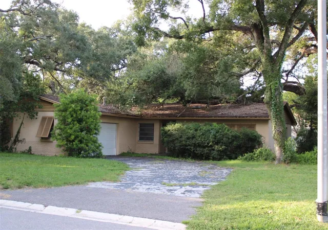 Photo 3 of Single family home for sale at 4417 W Watrous Ave, Tampa, FL 33629 | MLS# TB8549362 | Listing updated on 2026-09-19