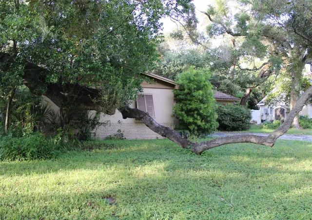 Photo 4 of Single family home for sale at 4417 W Watrous Ave, Tampa, FL 33629 | MLS# TB8549362 | Listing updated on 2026-09-19