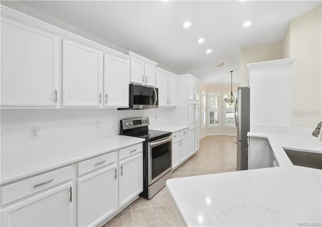 Photo 2 of Single family home for sale at 6410 W Cannondale Dr, Crystal River, FL 34429 | MLS# TB8549363 | Listing updated on 2026-09-24