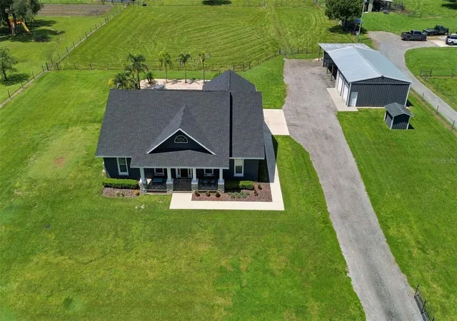 Photo 4 of Sale Pending at 15607 Colding Loop, Wimauma, FL 33598 | MLS# TB8549369 | Listing updated on 2026-09-25