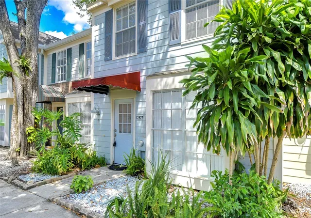 Townhouse for sale at 13937 Fletchers Ml Dr, TAMPA, FL 33613 | MLS# TB8549375