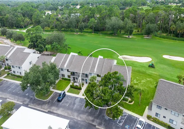 Photo 4 of Condo for sale at 7652 Eagle Crk Dr #7598, Sarasota, FL 34243 | MLS# A4706393 | Listing updated on 2026-09-19