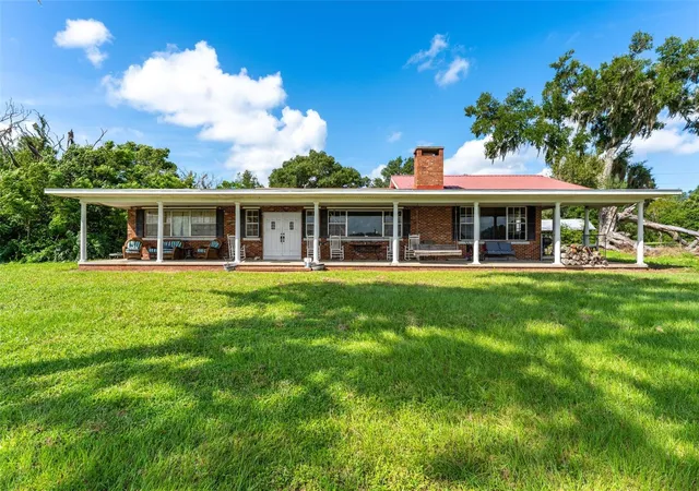 Photo 1 of Single family home for sale at 19854 Wiygul Rd, Umatilla, FL 32784 | MLS# O6442554 | Listing updated on 2026-09-20