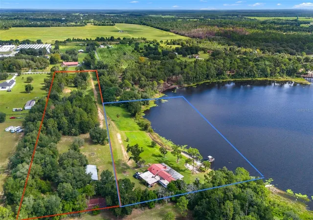 Photo 4 of Single family home for sale at 19854 Wiygul Rd, Umatilla, FL 32784 | MLS# O6442554 | Listing updated on 2026-09-20