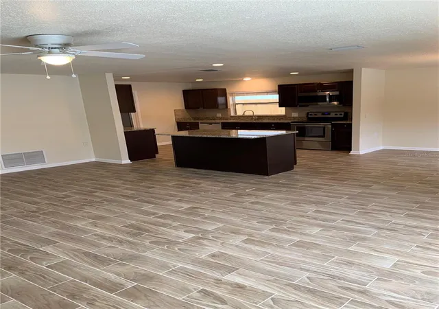 Photo 3 of Single family home for sale at 3209 Heartwood Ave, Winter Park, FL 32792 | MLS# O6442556 | Listing updated on 2026-10-05