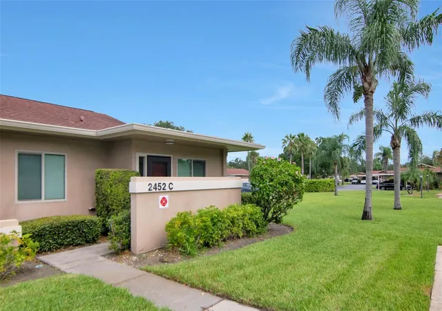 Photo 3 of Condo for sale at 2452 Laurelwood Dr #C, Clearwater, FL 33763 | MLS# TB8549393 | Listing updated on 2026-09-18