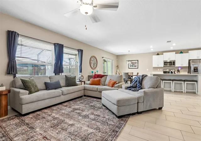 Photo 3 of Single family home for sale at 4048 Capri Coast Dr, Plant City, FL 33565 | MLS# TB8549404 | Listing updated on 2026-10-17