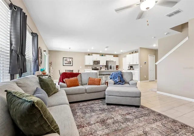 Photo 4 of Single family home for sale at 4048 Capri Coast Dr, Plant City, FL 33565 | MLS# TB8549404 | Listing updated on 2026-10-17