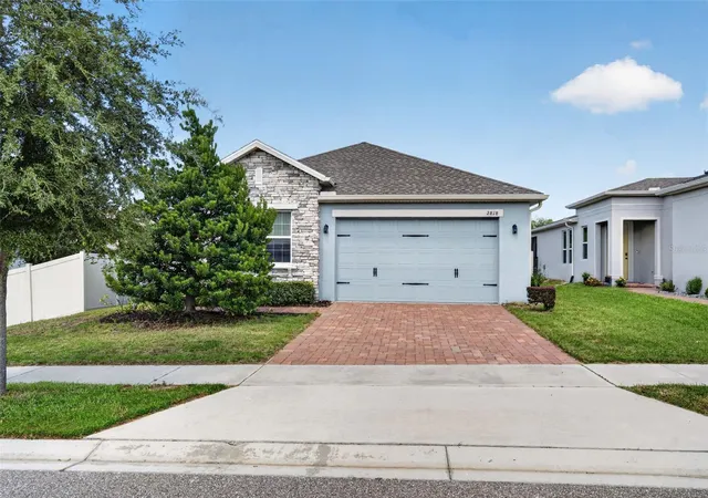 Single family home for sale at 2818 Bigleaf Maple Dr, OCOEE, FL 34761 | MLS# G5117901